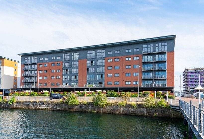 Quayside Apartment