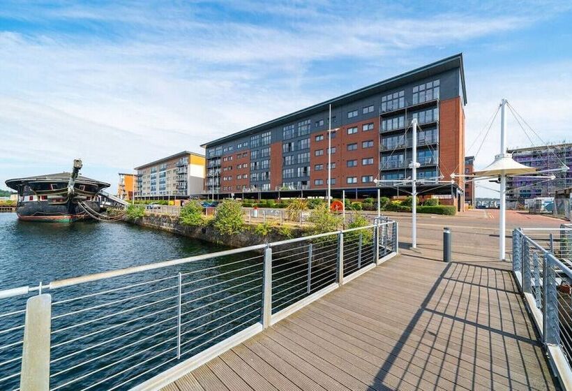 Quayside Apartment