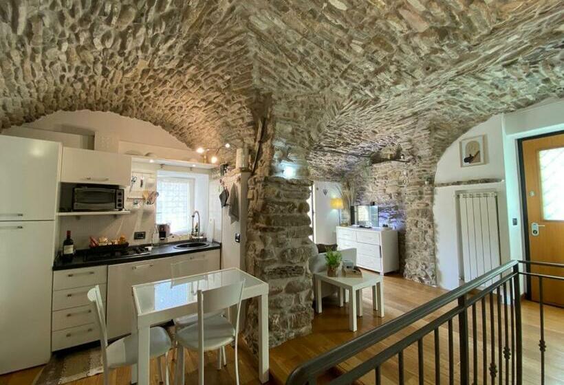 Soldano Appartamento In Casa Tipicamente Ligure