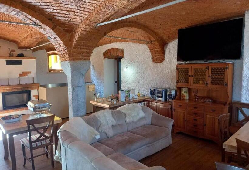 Tubej B&b Family Room