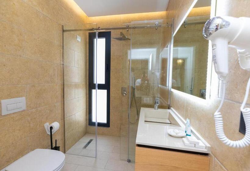 B&b Champagne, Vlore Bay