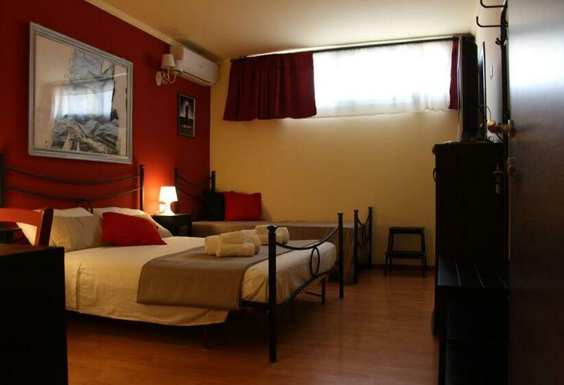 مبيت وإفطار I Santuzzi Beb