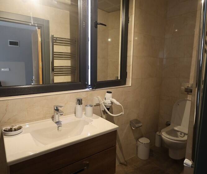 تختخواب و صبحانه Taşliman Otel