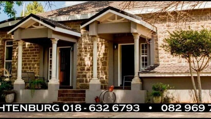 مبيت وإفطار Villa Twente Guest House