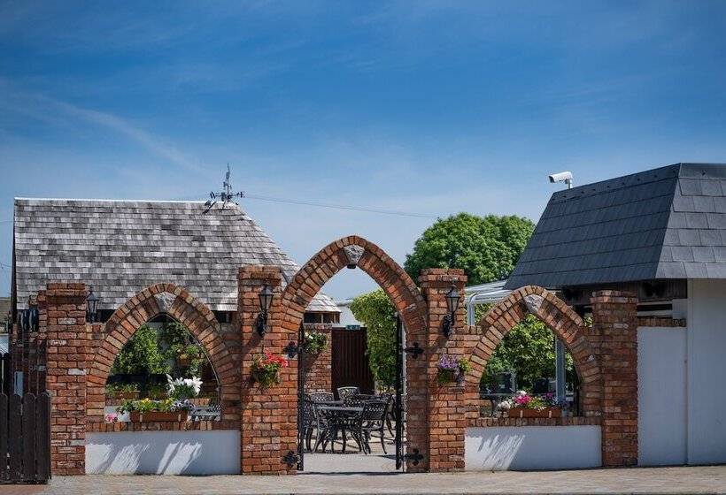 Burrendale Hotel Country Club & Spa