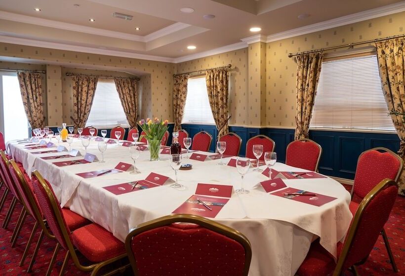 Burrendale Hotel Country Club & Spa