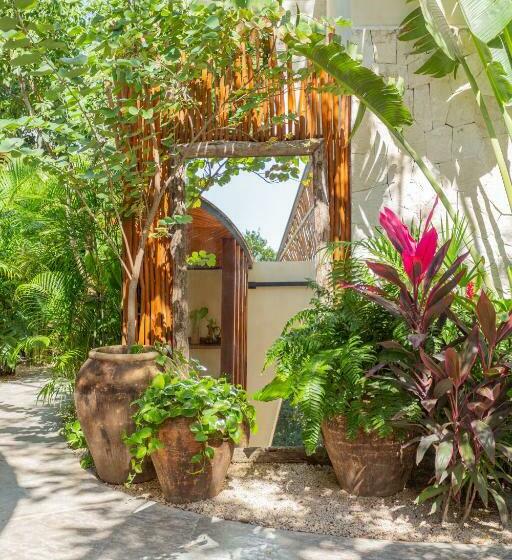 Отель Atman Residences Tulum