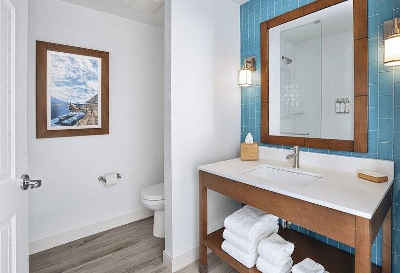 ホテル Compass By Margaritaville Medford