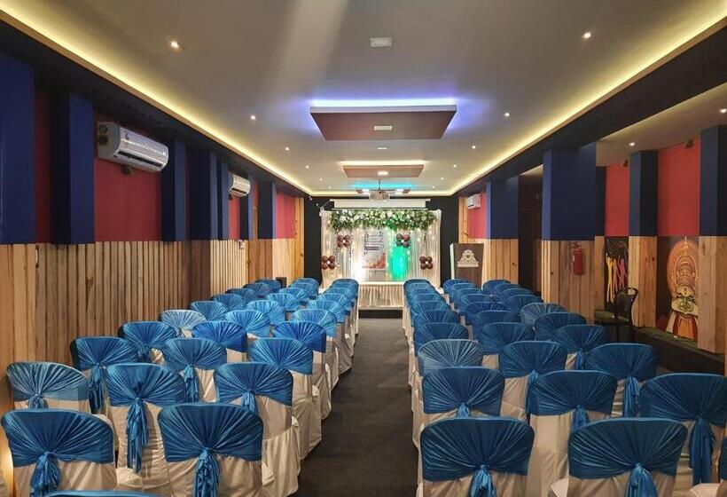 ホテル Emerald Royal Residency