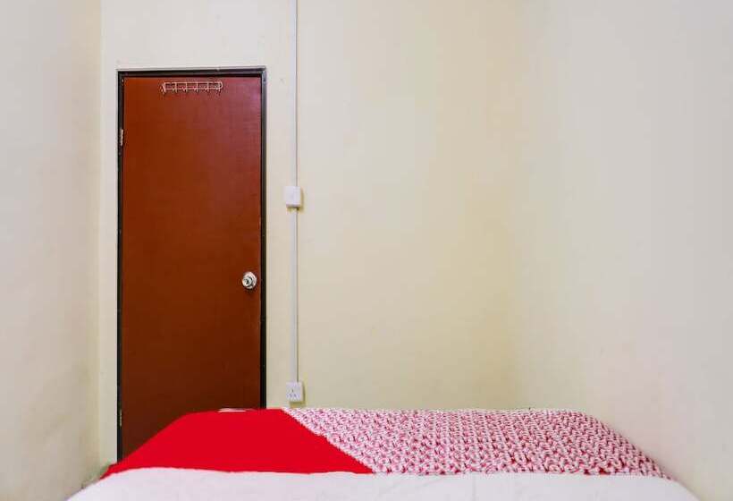 هتل Oyo 91423 Ringin Pitu 1 Syariah