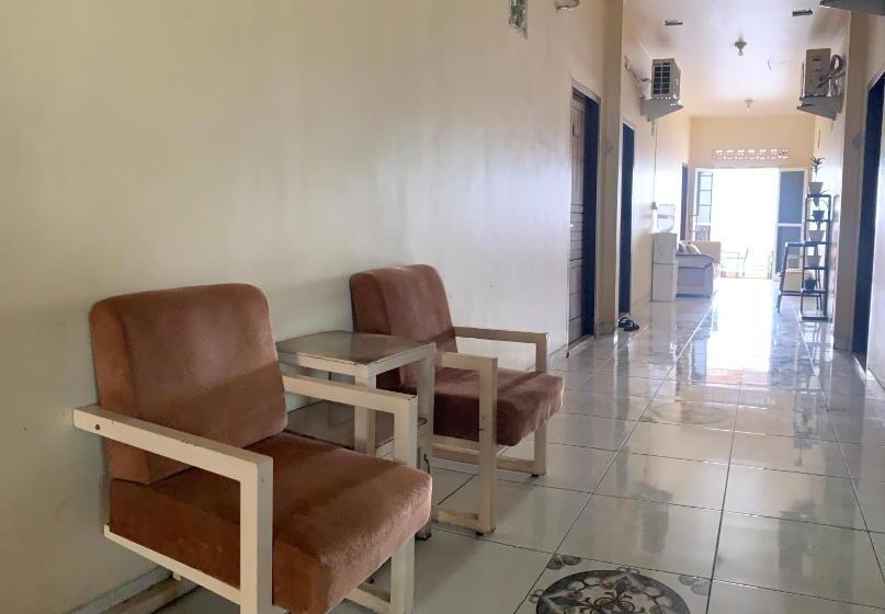 בית מלון כפרי Butterfly Kost Tulungagung