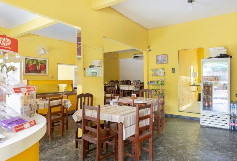 Отель Oyo Pousada Simone