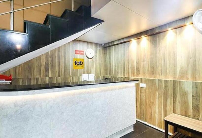 Отель Queens Residency   Kochi