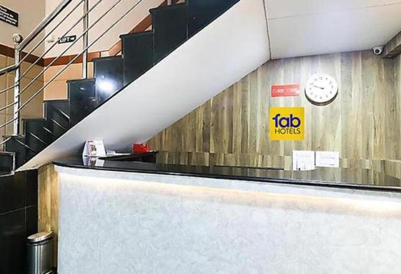 Отель Queens Residency   Kochi