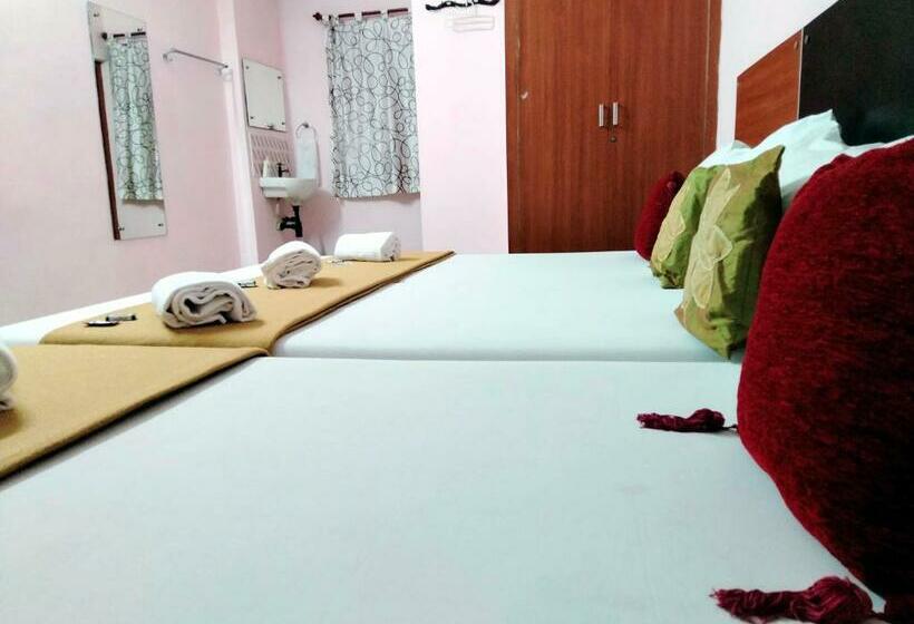 فندق Royal Green   Airport Stay