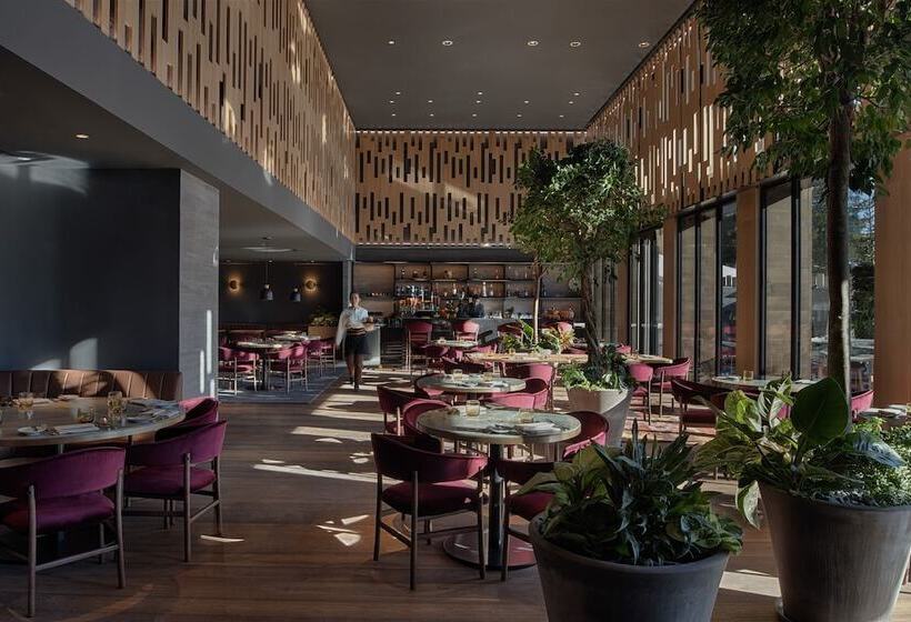 Отель Six Senses Crans Montana