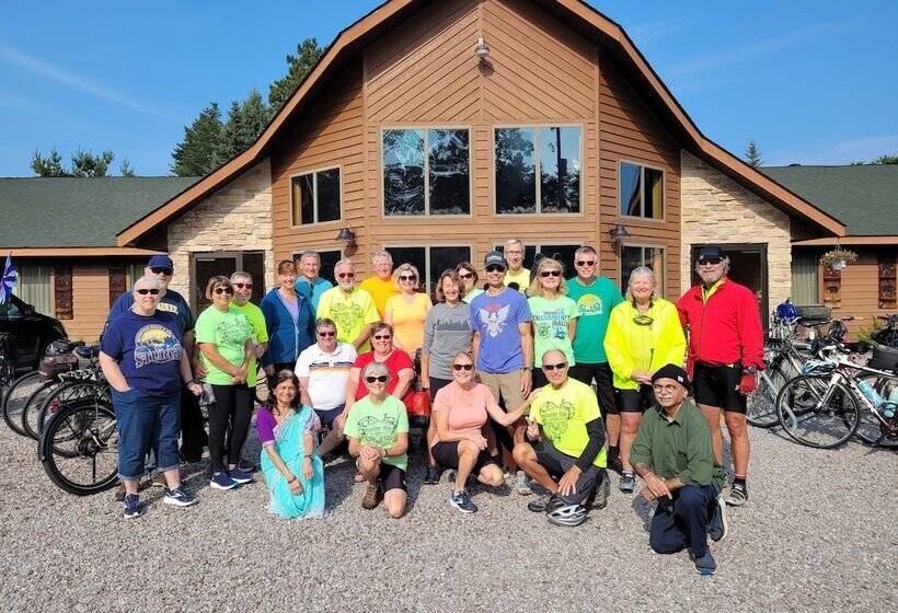 Мотель Boulder Bear Motor Lodge