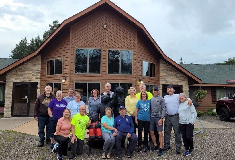 Мотель Boulder Bear Motor Lodge