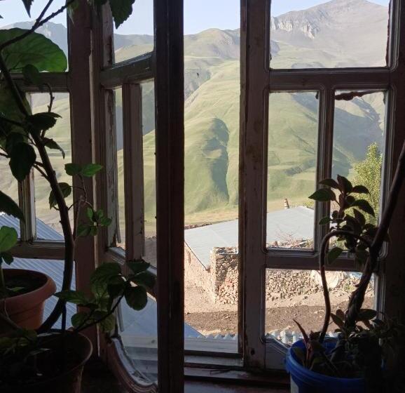 پانسیون Ecomama In Xınalıq Khinalig Guest House