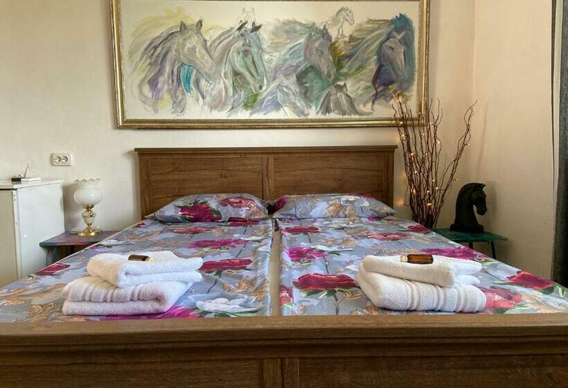 펜션 Guest House Hei Taka