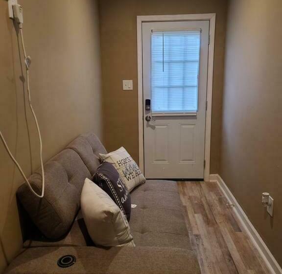 پانسیون Jamms Tiny Home