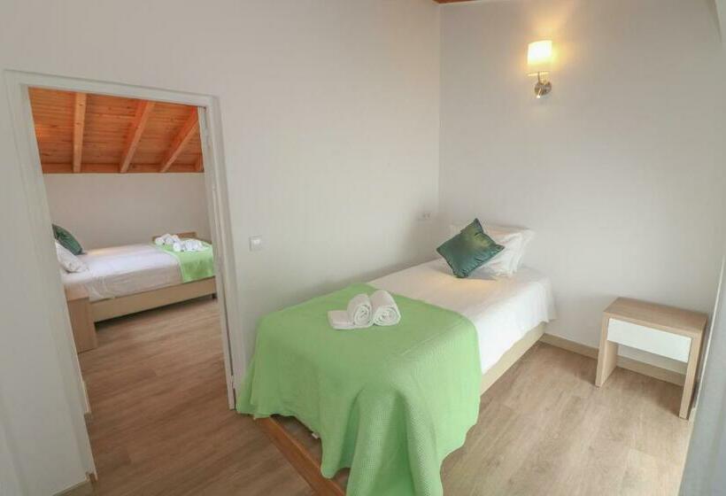 Пансион Little Break Guest House