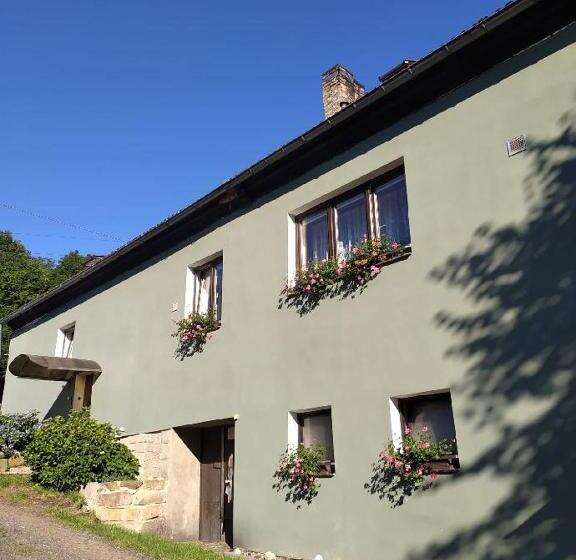 膳宿费 Penzion U Lípy