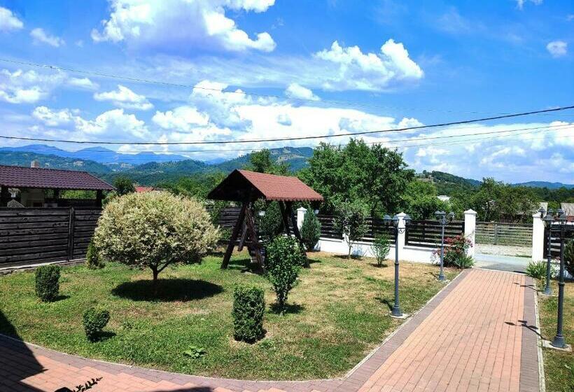 Pensiunea Sub Horiță