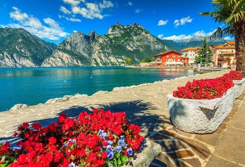 Rivoltella Apt With Pool 600m From Lake   Happy Rentals