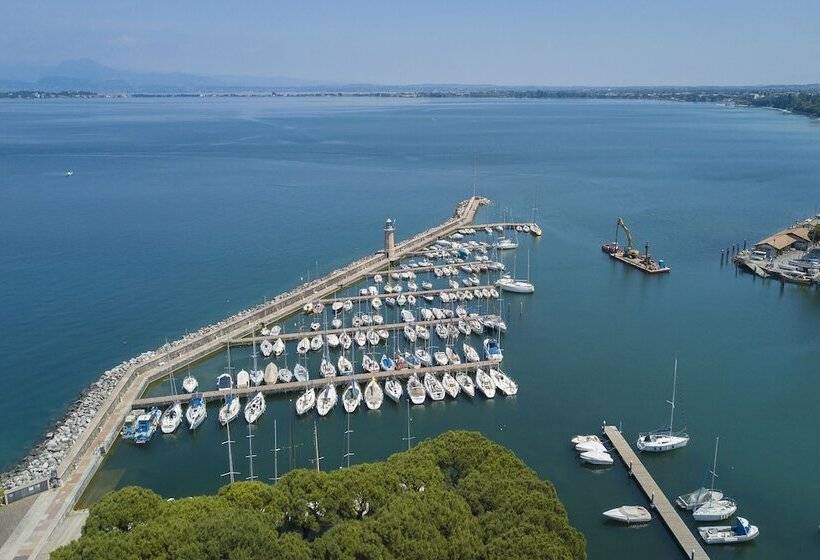 Rivoltella Apt With Pool 600m From Lake   Happy Rentals