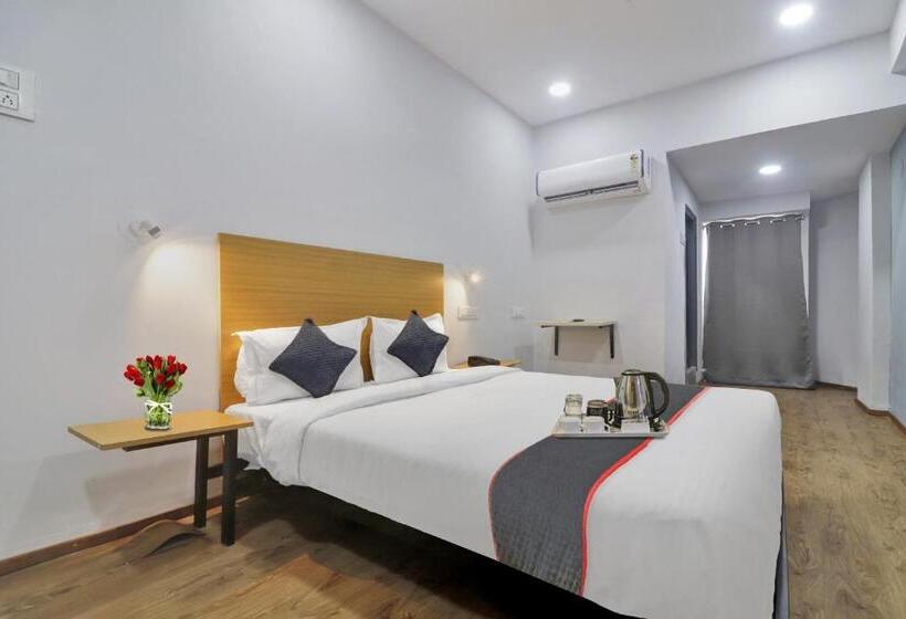 هتل Townhouse S Continental