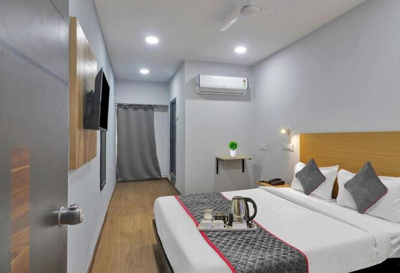 هتل Townhouse S Continental