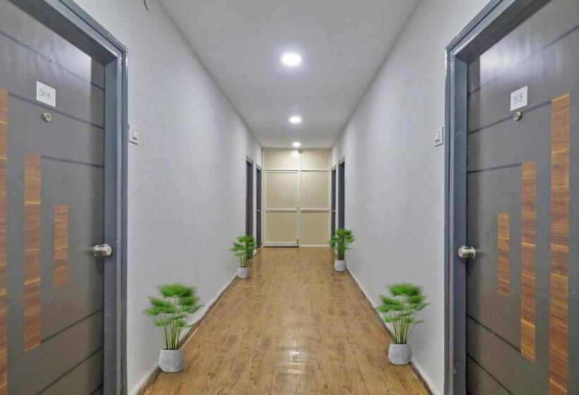 هتل Townhouse S Continental