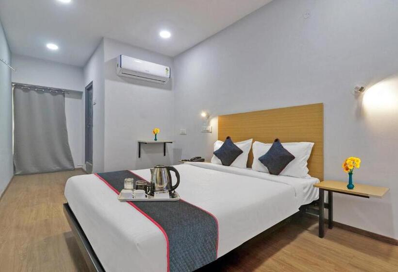 هتل Townhouse S Continental