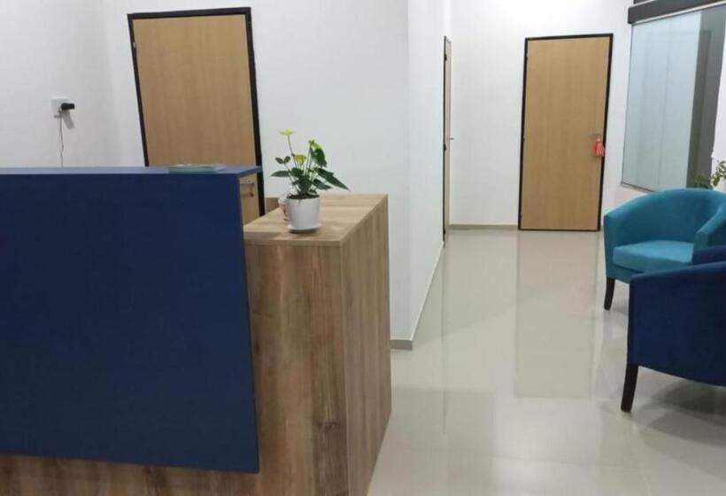 ユースホステル Posada Miralejos