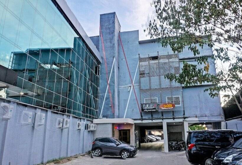 Collection O 91414 Hotel Marina Beach