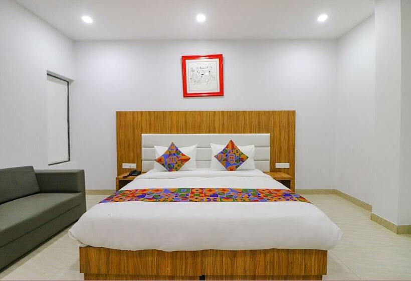 Fabhotel Premium Kashi