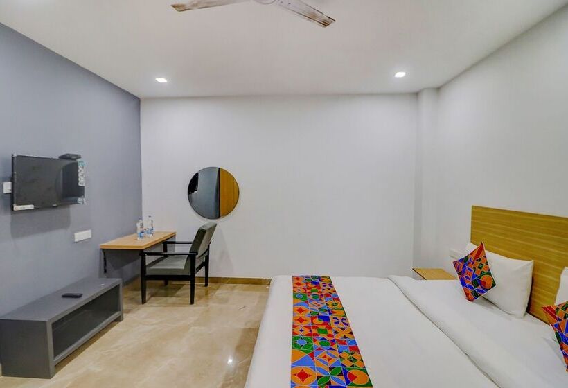 Fabhotel Premium Kashi