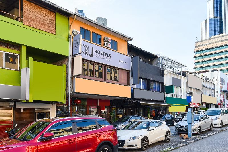 酒店 Oyo 90562 J Hostels Pj