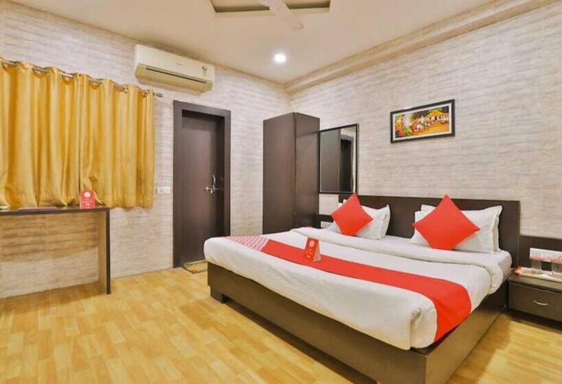 Отель Oyo 90954  K2