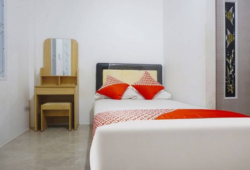 호텔 Oyo 91375 Pondok Feby Makassar
