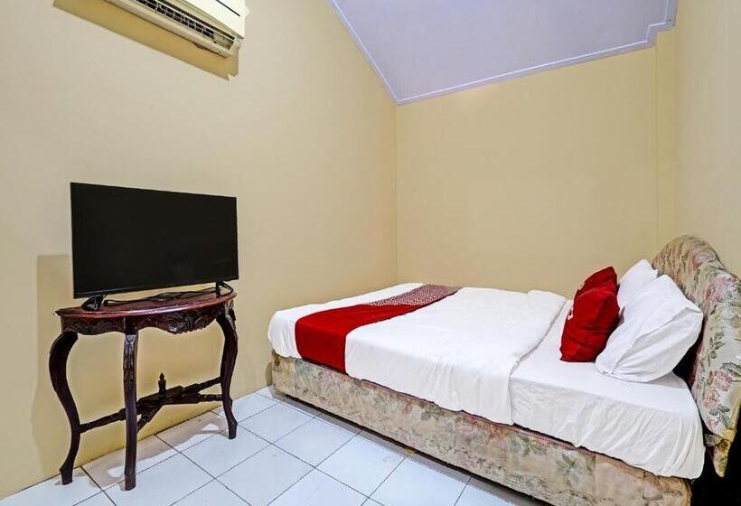 호텔 Oyo 91389 Anggrek Residence Syariah