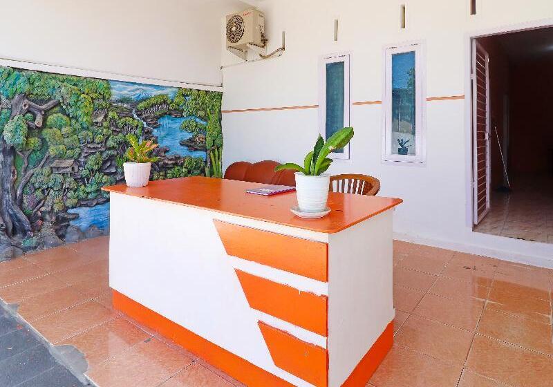 호텔 Oyo 91408 Kas Residence Syariah