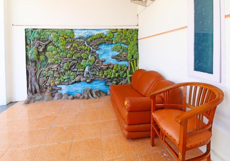 호텔 Oyo 91408 Kas Residence Syariah