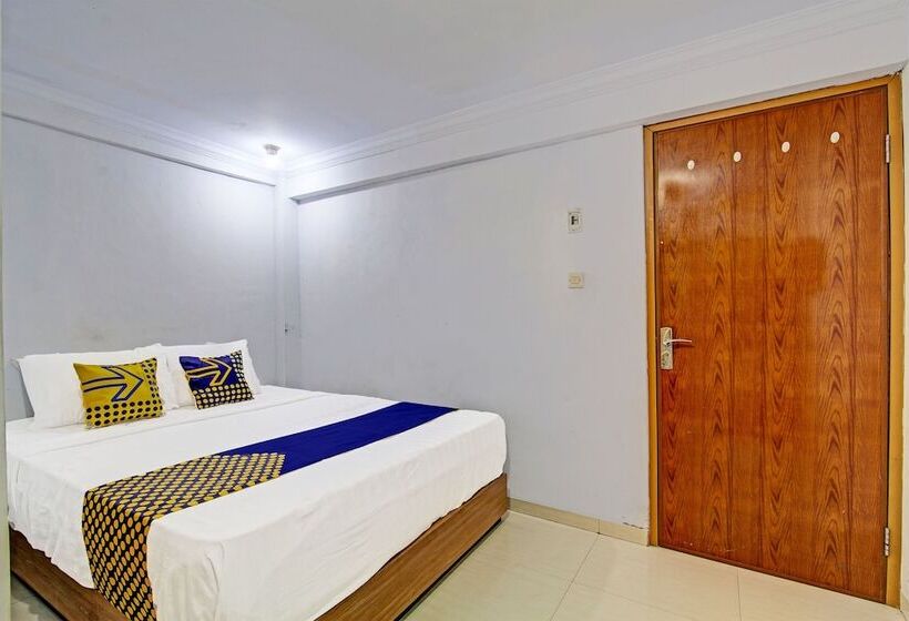 酒店 Spot On 91398 Homestay Tentrem 1