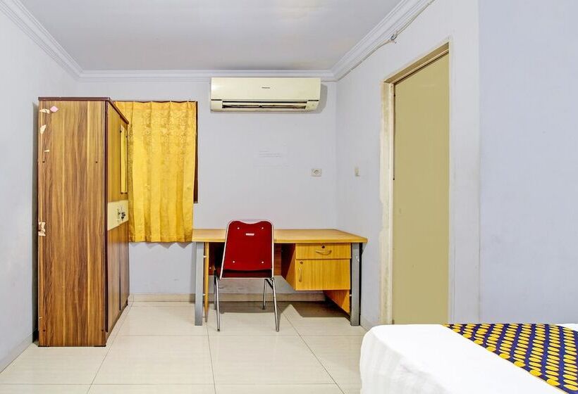 酒店 Spot On 91398 Homestay Tentrem 1