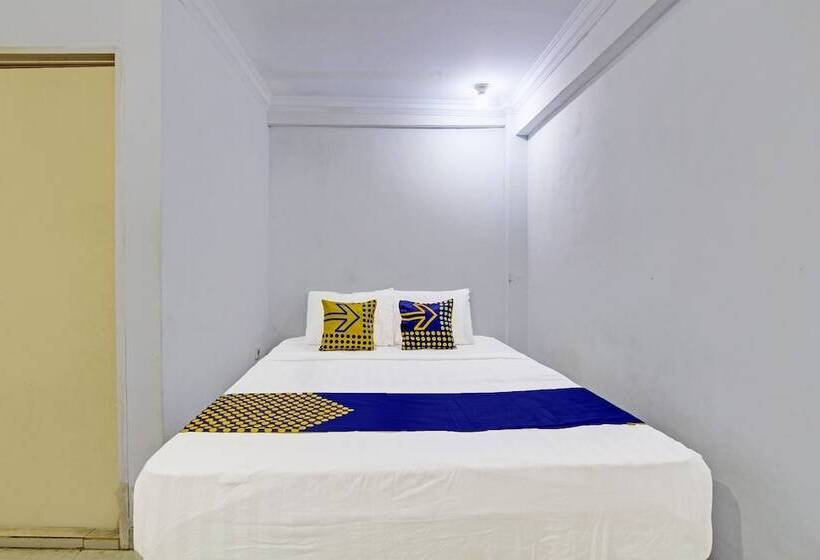 酒店 Spot On 91398 Homestay Tentrem 1