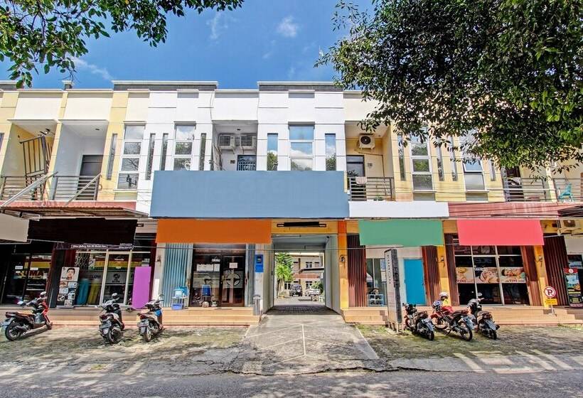 酒店 Spot On 91398 Homestay Tentrem 1