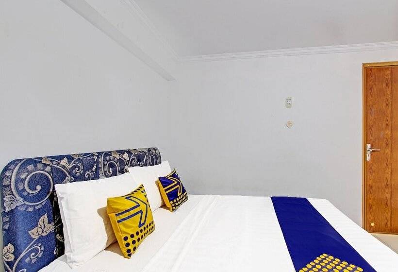 酒店 Spot On 91398 Homestay Tentrem 1