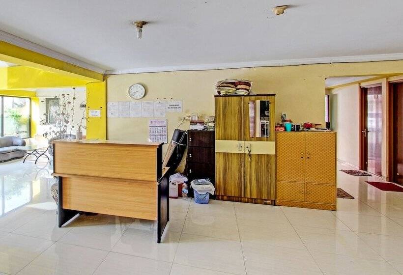 酒店 Spot On 91398 Homestay Tentrem 1